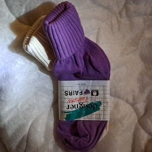 NEW LILAC PURPLE & IVORY CREAM WHITE ANKLE SOCKS, 2 PAIR SET Sz 9-11